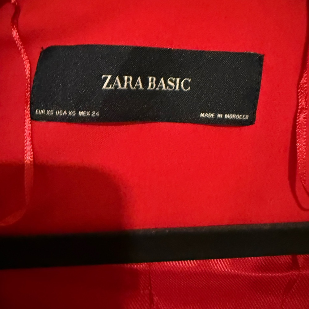 Zara Basic Bold Red jacket - Picture 2 of 6